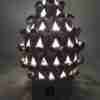 Lampada Pigna Multiled in ceramica di Caltagirone con Telecomando bianca dipinta a mano un prodotto artigianale dal design elegante