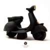 Vespa in pietra lavica