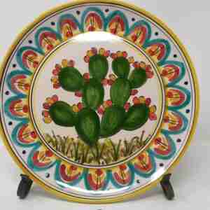 Piatto fichi d'india in ceramica di Caltagirone dipinto a mano