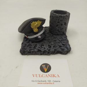 Portapenne Carabiniere in pietra lavica