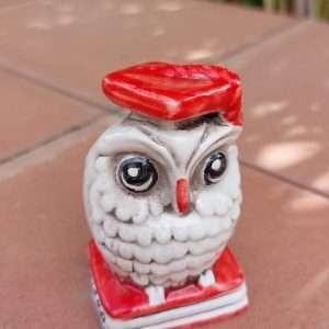 Gufetto Laurea in ceramica Caltagirone dipinta a mano