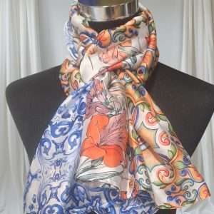 Foulard con fantasia stile siciliano